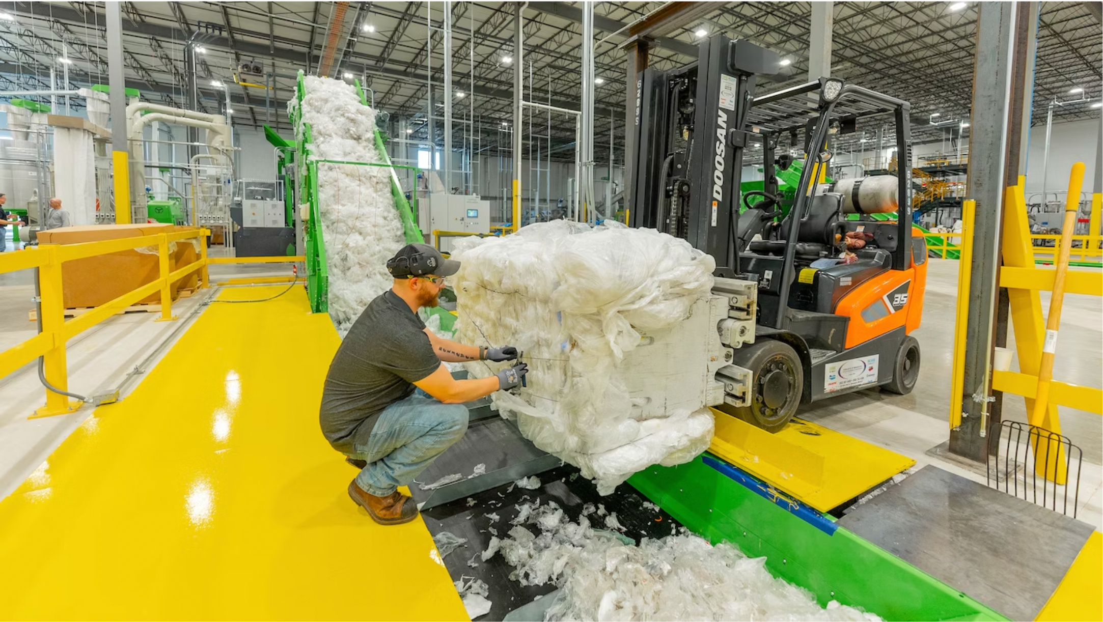 La nueva instalaci&oacute;n de Myplas fue posible gracias a inversi&oacute;n de capital conjunta de 13 millones de d&oacute;lares por General Mills, Schwan's Company, Charter Next Generation, Target y Ecolab.