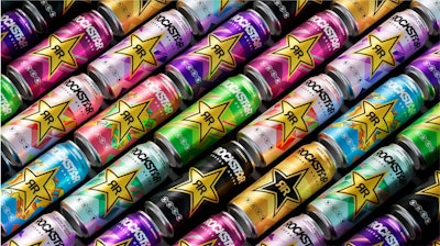 La apariencia fresca, más consistente y unificada se extenderá a todos los sabores internacionales de Rockstar Energy en campañas de múltiples puntos de contacto y a cualquier otro lugar donde se encuentre Rockstar en 2024.