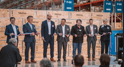 Patric Vestlund, vicepresidente Ejecutivo del Grupo Nefab para la Región de las Américas, expresó su entusiasmo por este nuevo desarrollo: “Estamos muy contentos de anunciar la apertura de nuestra nueva sede en Chile. Esta expansión no solo crea más oportunidades de empleo en la zona, sino que mejora nuestra huella para servirle mejor al creciente mercado local'.