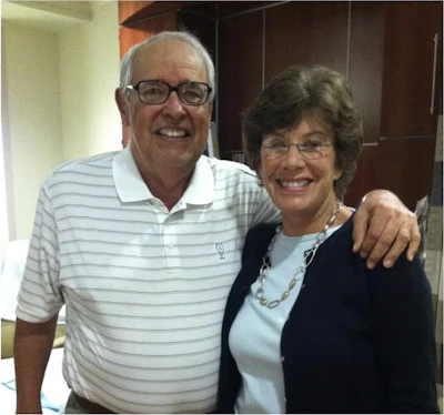 Lloyd con su esposa, Martha.