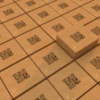 Tecnologías como NFC, RFID y códigos QR permiten ofrecer información adicional sobre trazabilidad, recomendaciones personalizadas de uso e incluso detalles sobre el impacto ambiental del producto.