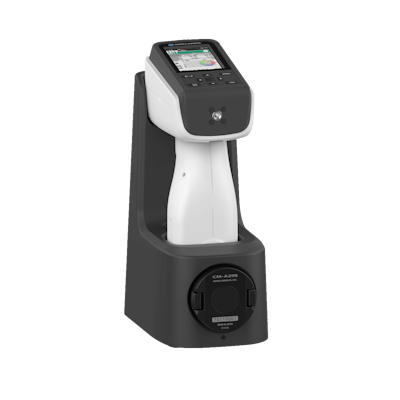 El espectrofotómetro portátil vertical CM-17d de Konica Minolta ofrece mediciones precisas en superficies curvas y muestras pequeñas, con ergonomía y visor electrónico para posicionamiento exacto.