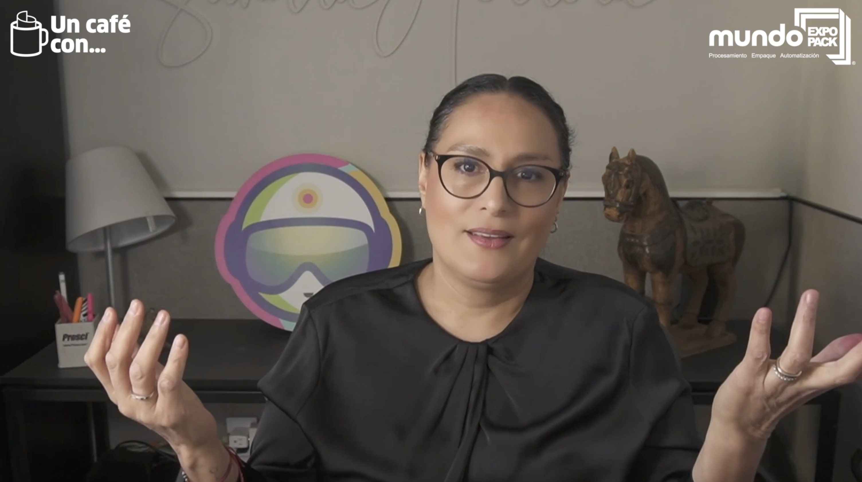 Sandra Herrera Phygital Shifters Un Cafe Con Mundo Expo Pack 2