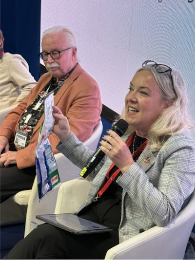 Aslihan Arikan, de Ambalaj Dünyyasi, resaltó el desarrollo de materiales biodegradables avanzados para flexibles y de los empaques inteligentes.