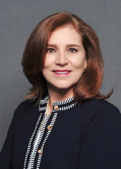 Desde McCain Foods, Adriana Wolff lidera iniciativas globales de empaque circular con visión integral y décadas de experiencia en sostenibilidad.