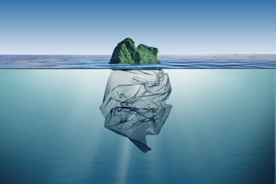 “No reciclaremos para resolver la crisis de la contaminación por plásticos”, afirmó de forma contundente Inger Andersen, directora ejecutiva del PNUMA. “Necesitamos una transformación sistémica para lograr la transición a una economía circular”.