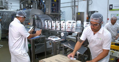 La robótica se integra a un ecosistema digital más integral. La planta de Griffith Foods en Colombia opera un software de la firma Redzone que permite monitoreo de todas las operaciones en tiempo real y elimina el uso de papel.