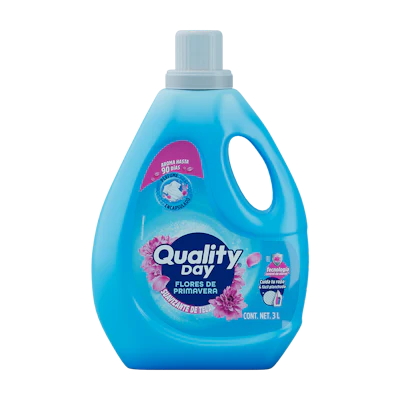 Los suavizantes Quality Day incorporan una solución de dosificación diseñada para hacer más práctico, limpio y eficiente el uso del producto.